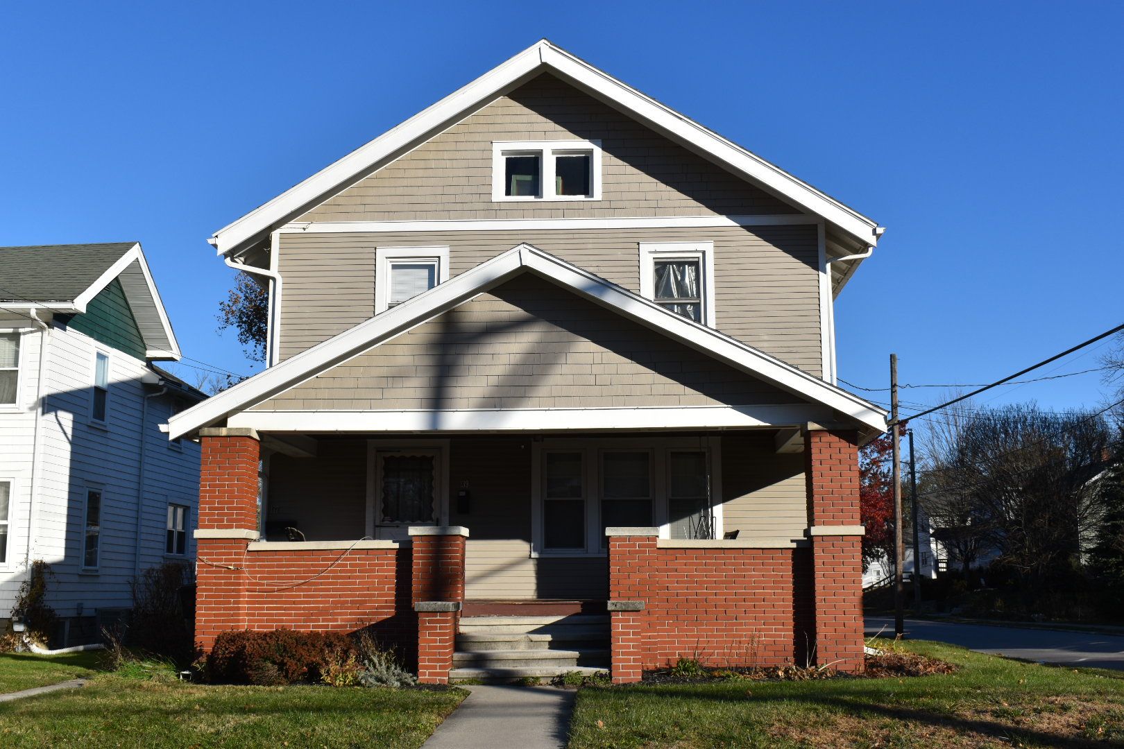 Bowling Green House: 139 Lehman