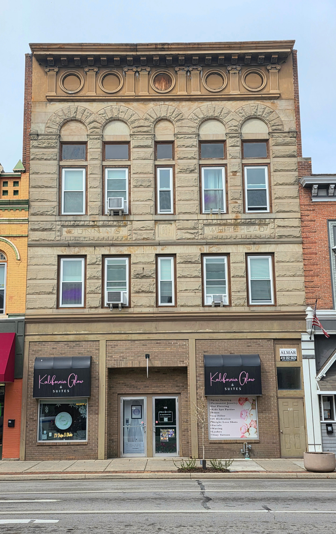 Bowling Green Apartment: 117 N Main