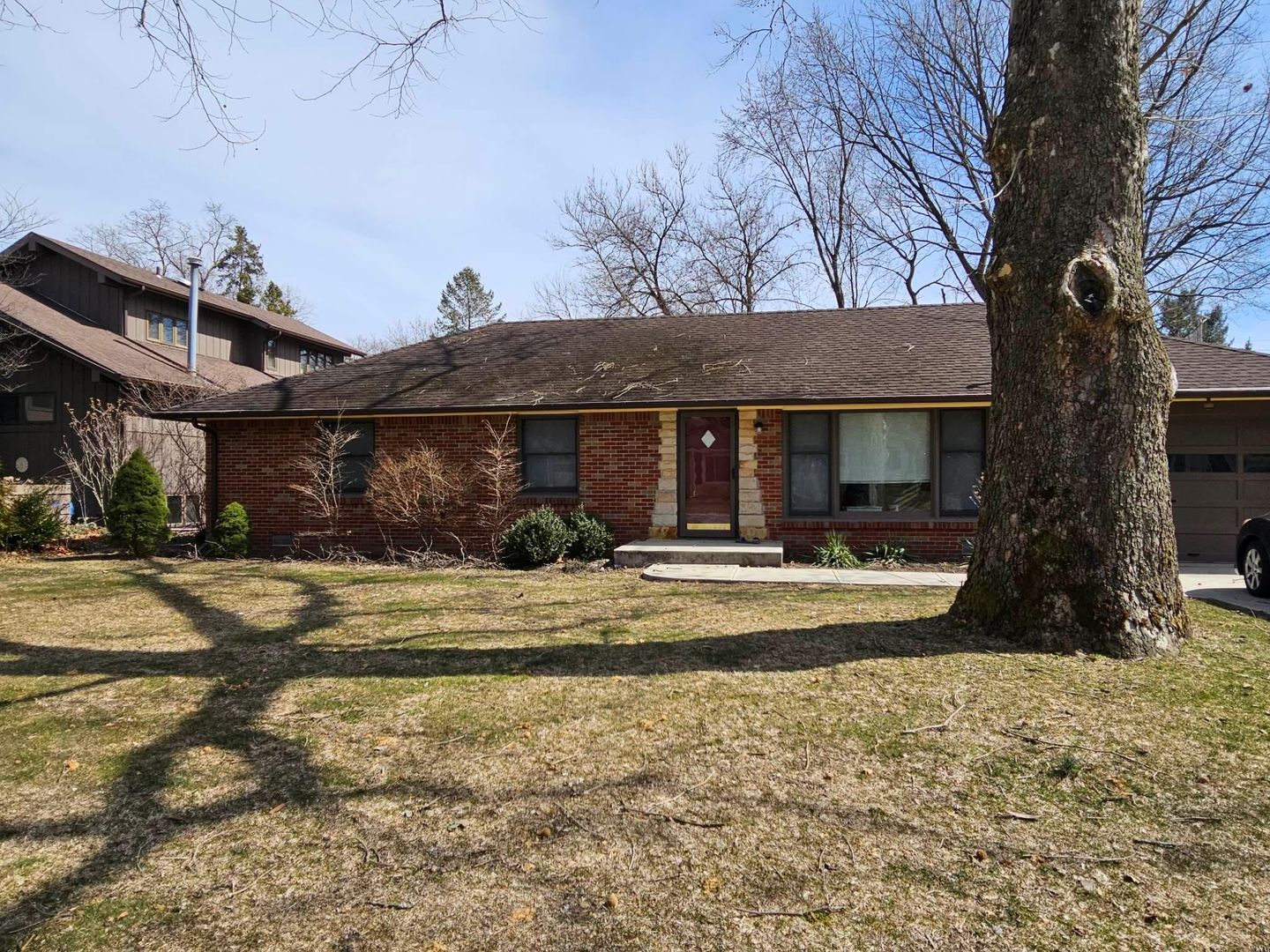 Bowling Green House: 12 Baker