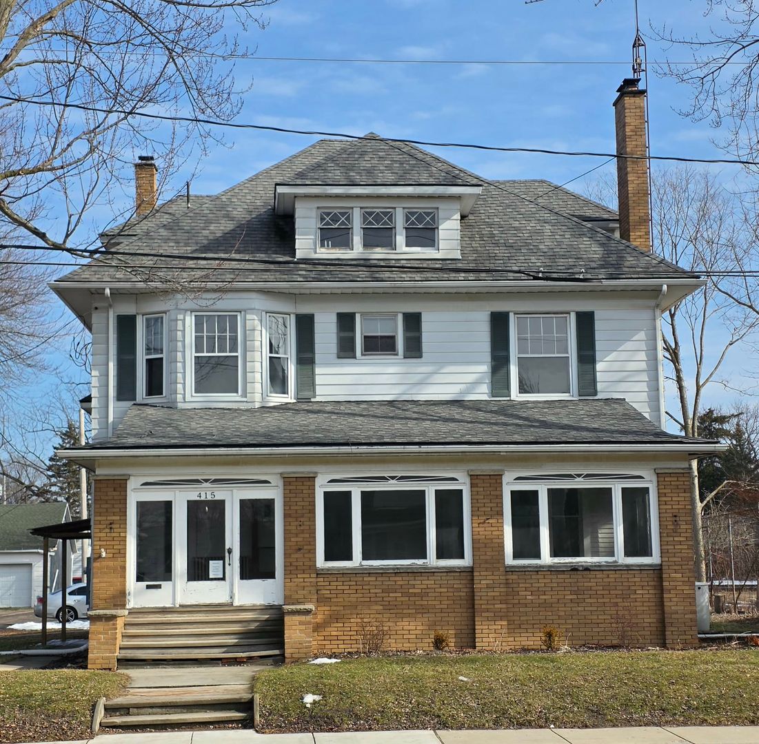 Bowling Green House: 415 S Main