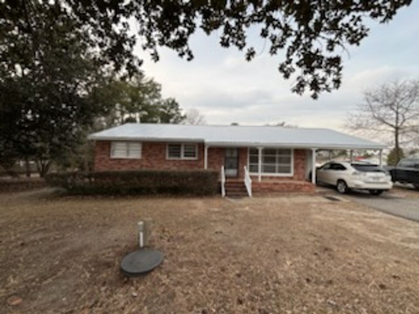 Hope Mills House: 4060 Legion Rd