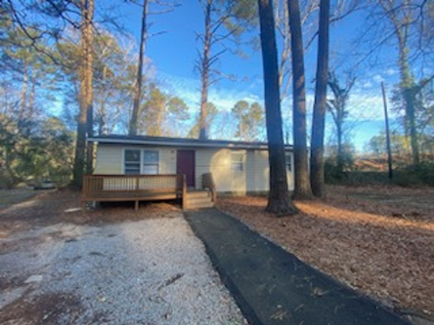 Sanford House: 330 Wheel Hollow Trail