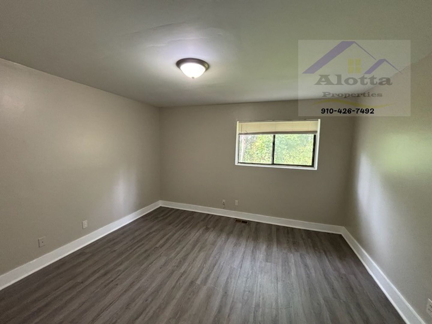 Hope Mills House: 5114 Paul Peel PL