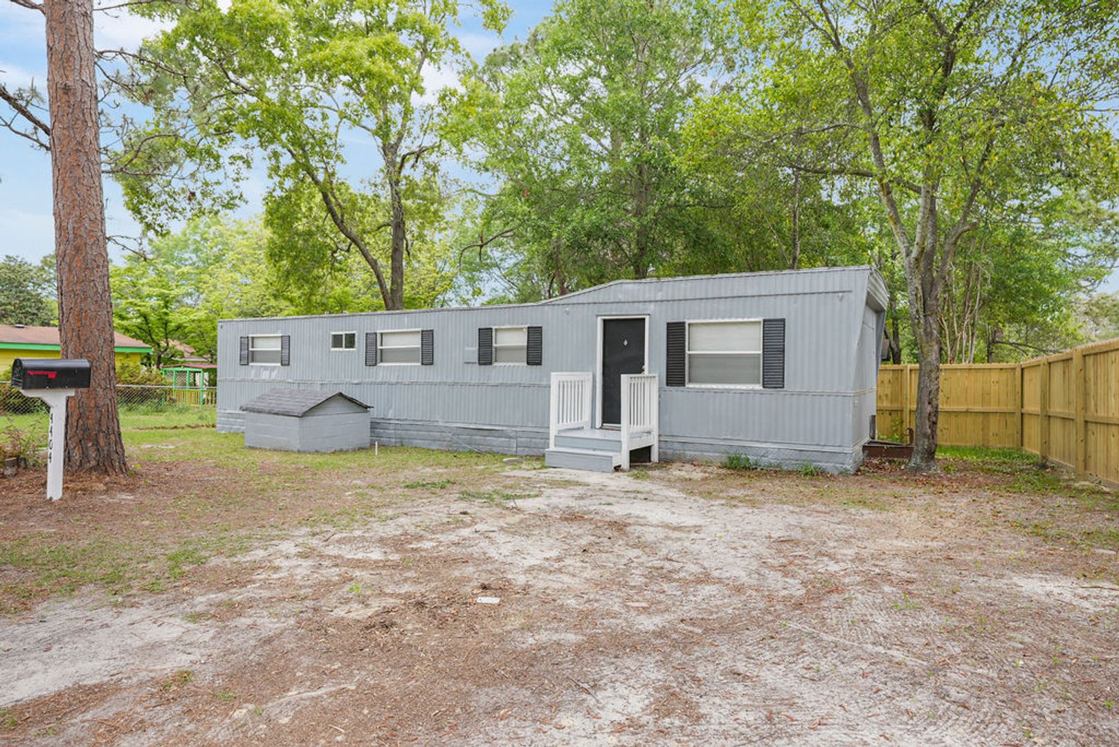 Fayetteville House: 4404 Piedmont Ave