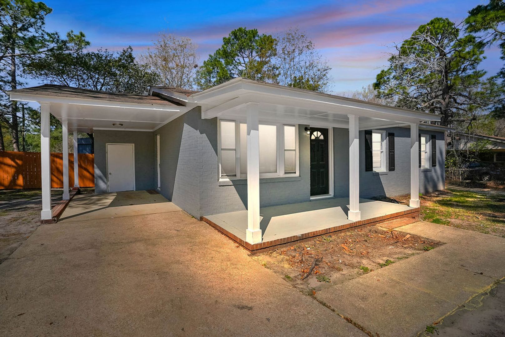 Fayetteville House: 2312 Enloe St