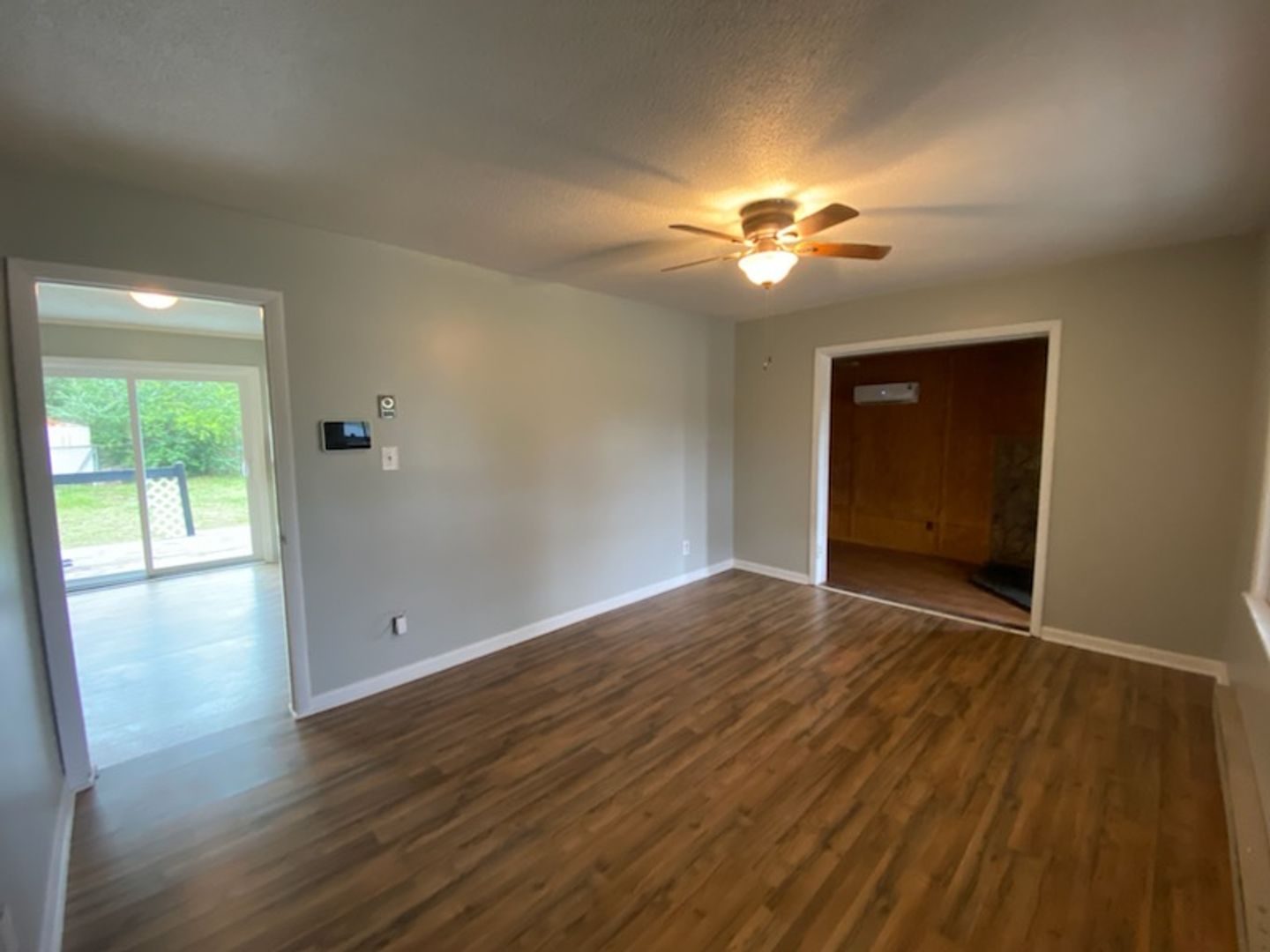 Hope Mills House: 3766 Colonial Cove