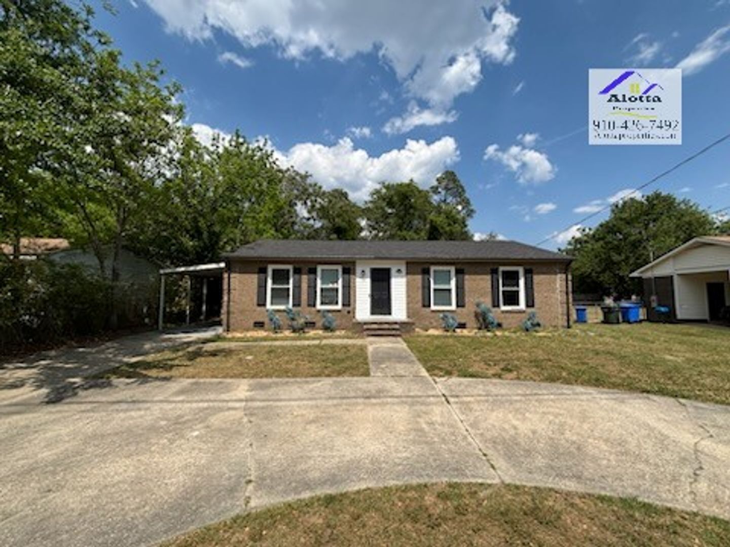 Fayetteville House: 415 Atwell Dr