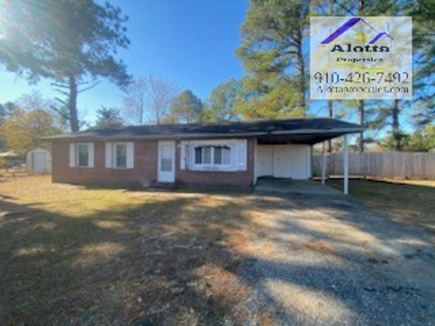 Fayetteville House: 2196 Delta Dr