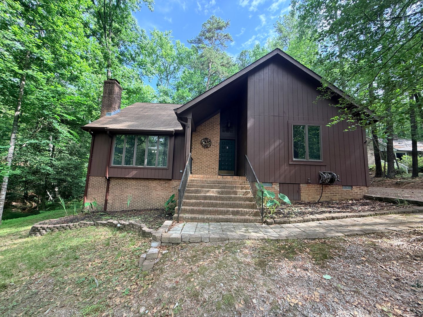 Sanford House: 5004 Cardinal Cir