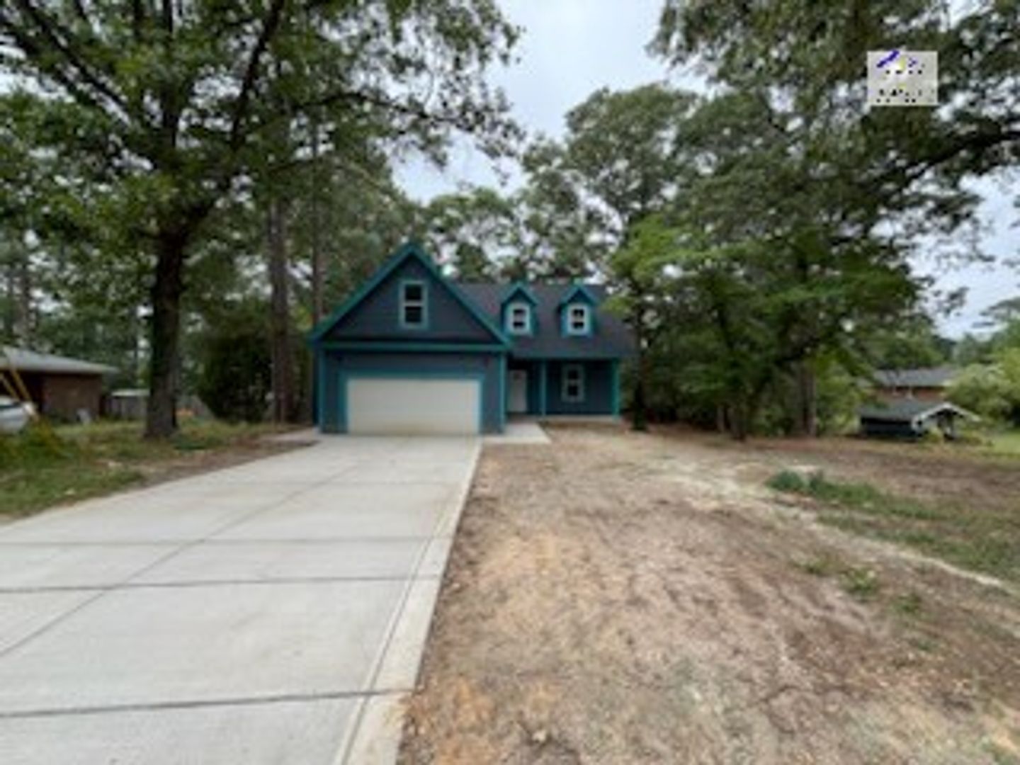 Fayetteville House: 273 Brewster Dr