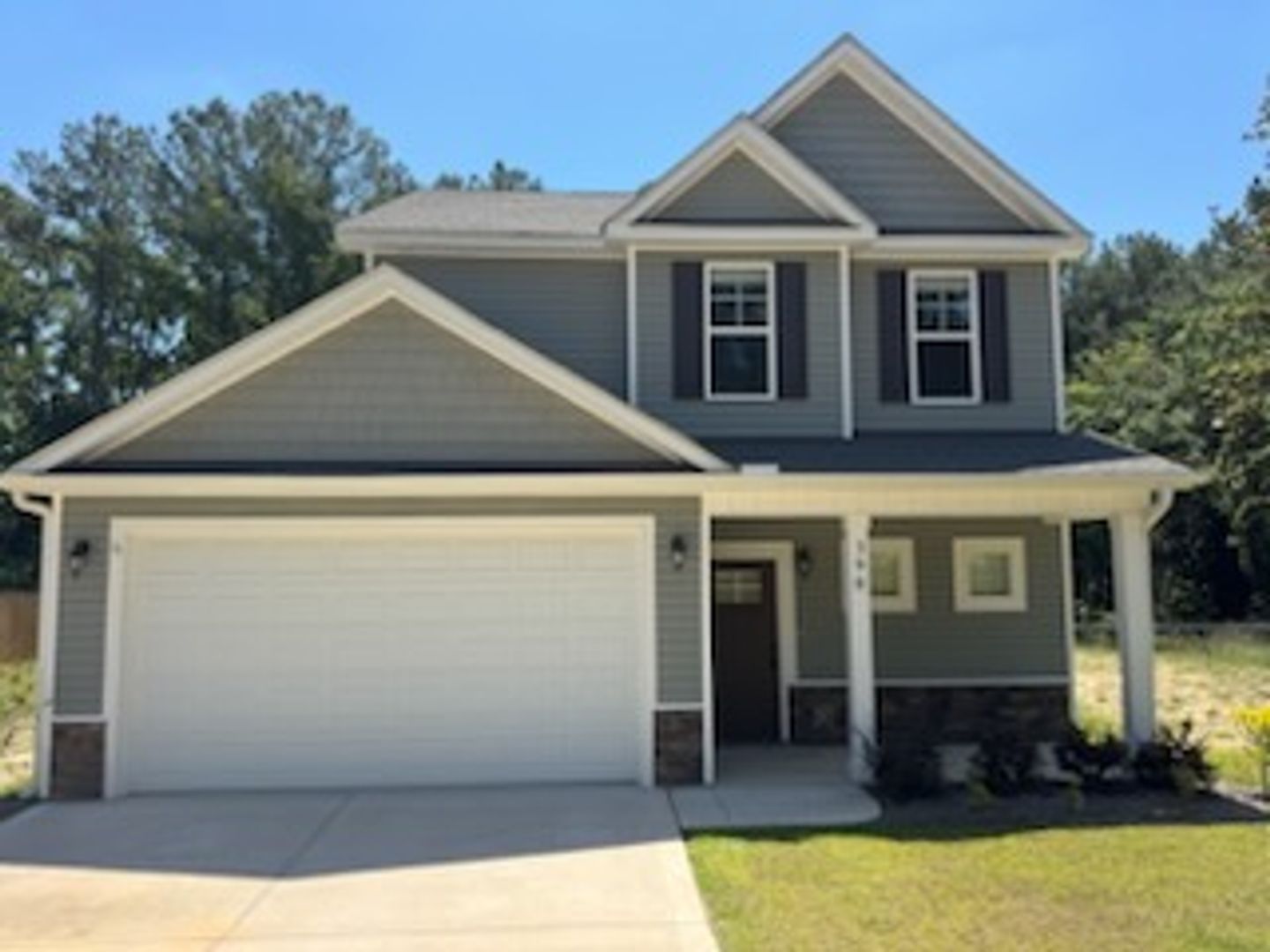 Fayetteville House: 390 Summer Hill Rd