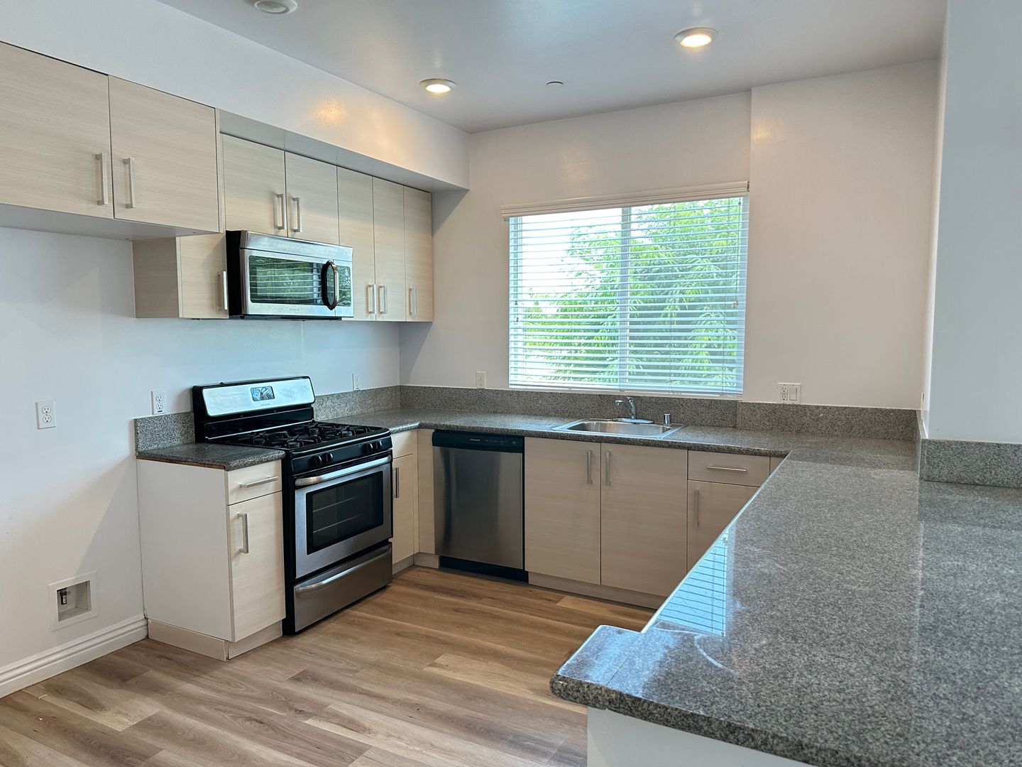 North Hills Apartment: 8822 Burnet Avenue