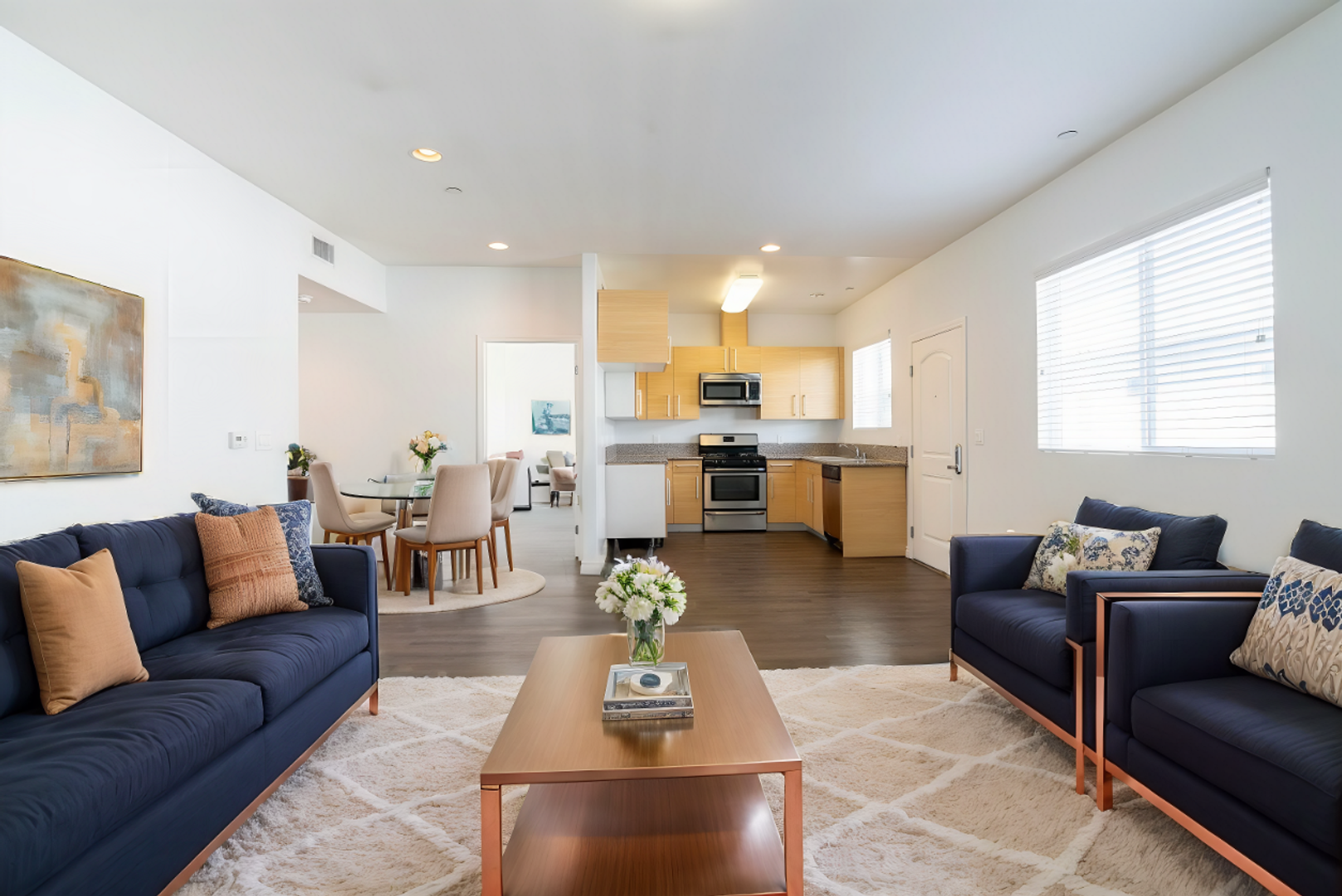 North Hollywood Apartment: 12045 Keswick