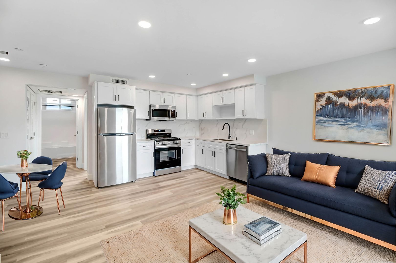 Valley Village Apartment: 5400 Carpenter Ave.