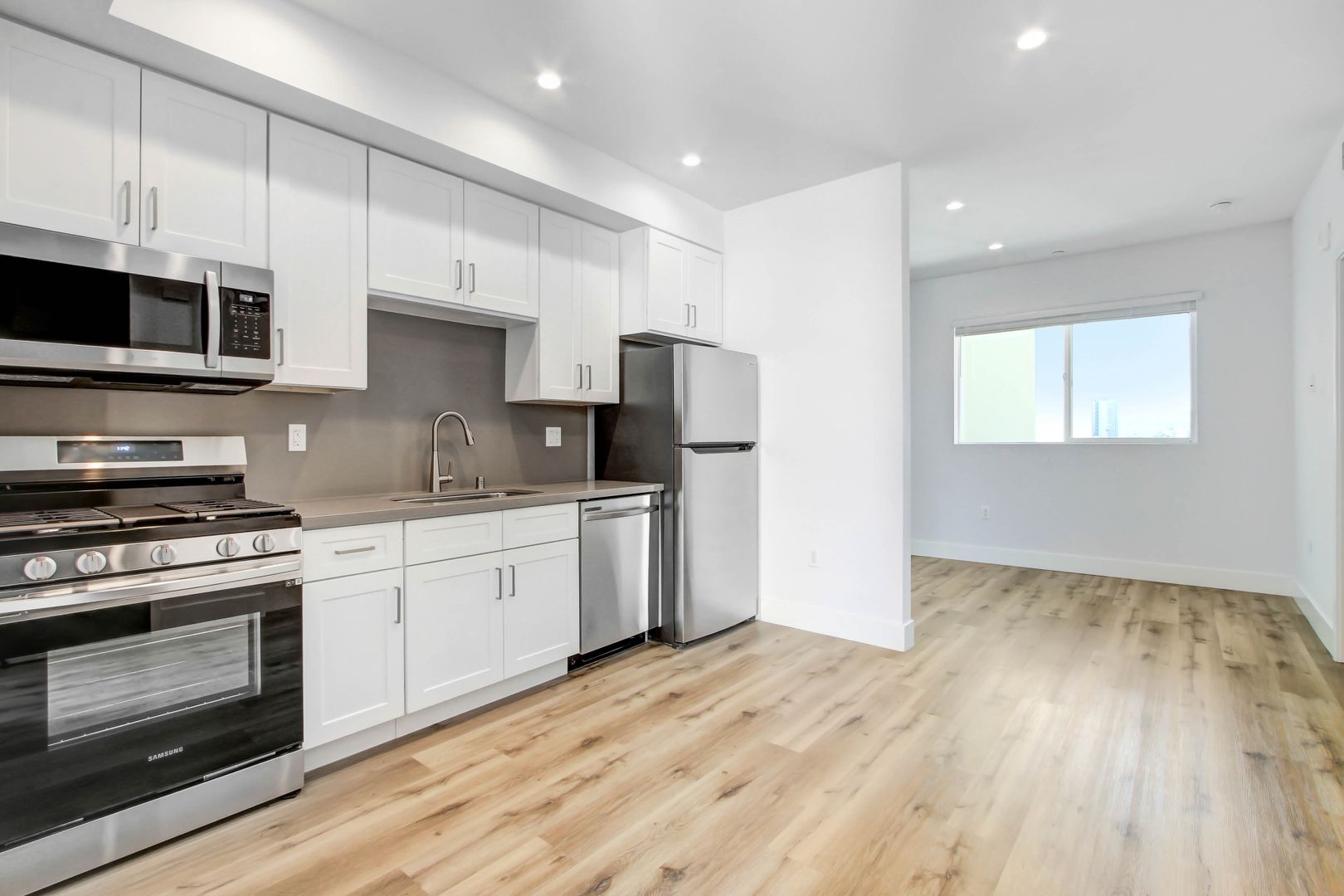 North Hollywood Apartment: 5755 Tujunga Avenue