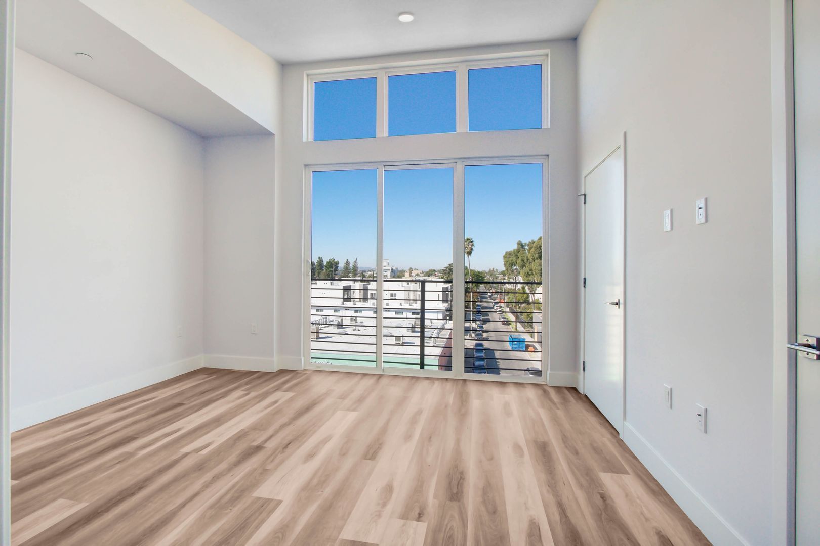 North Hollywood Apartment: 6500 Lankershim Blvd.