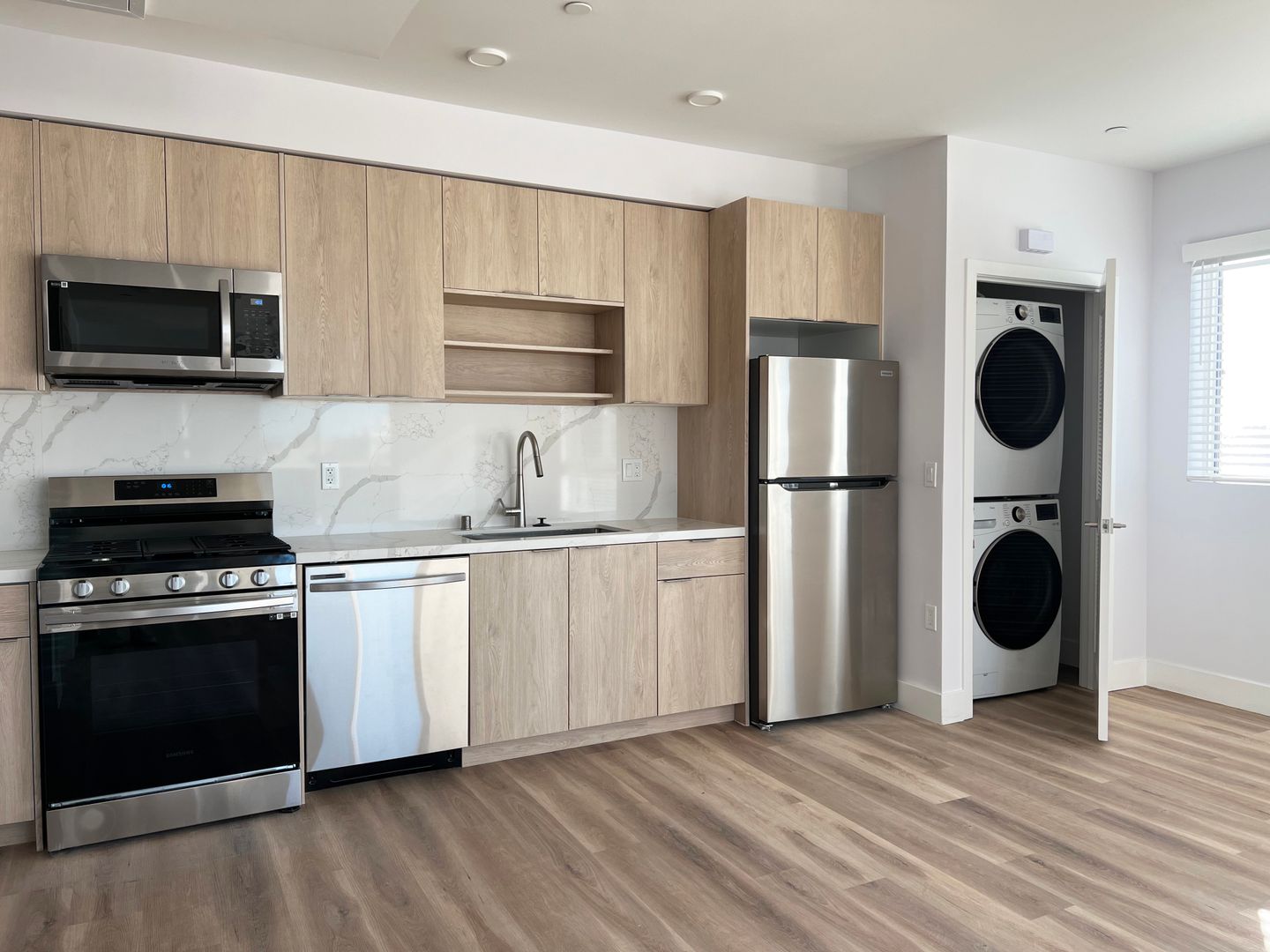 North Hollywood Apartment: 6500 Lankershim Blvd.