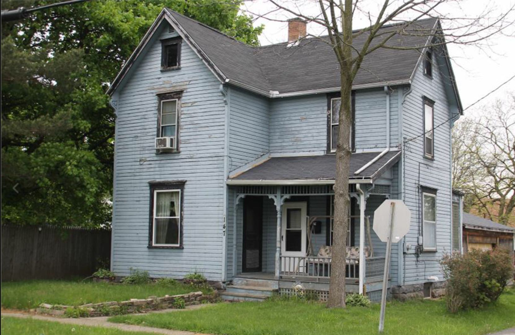 Mansfield House: 147 Ford St.