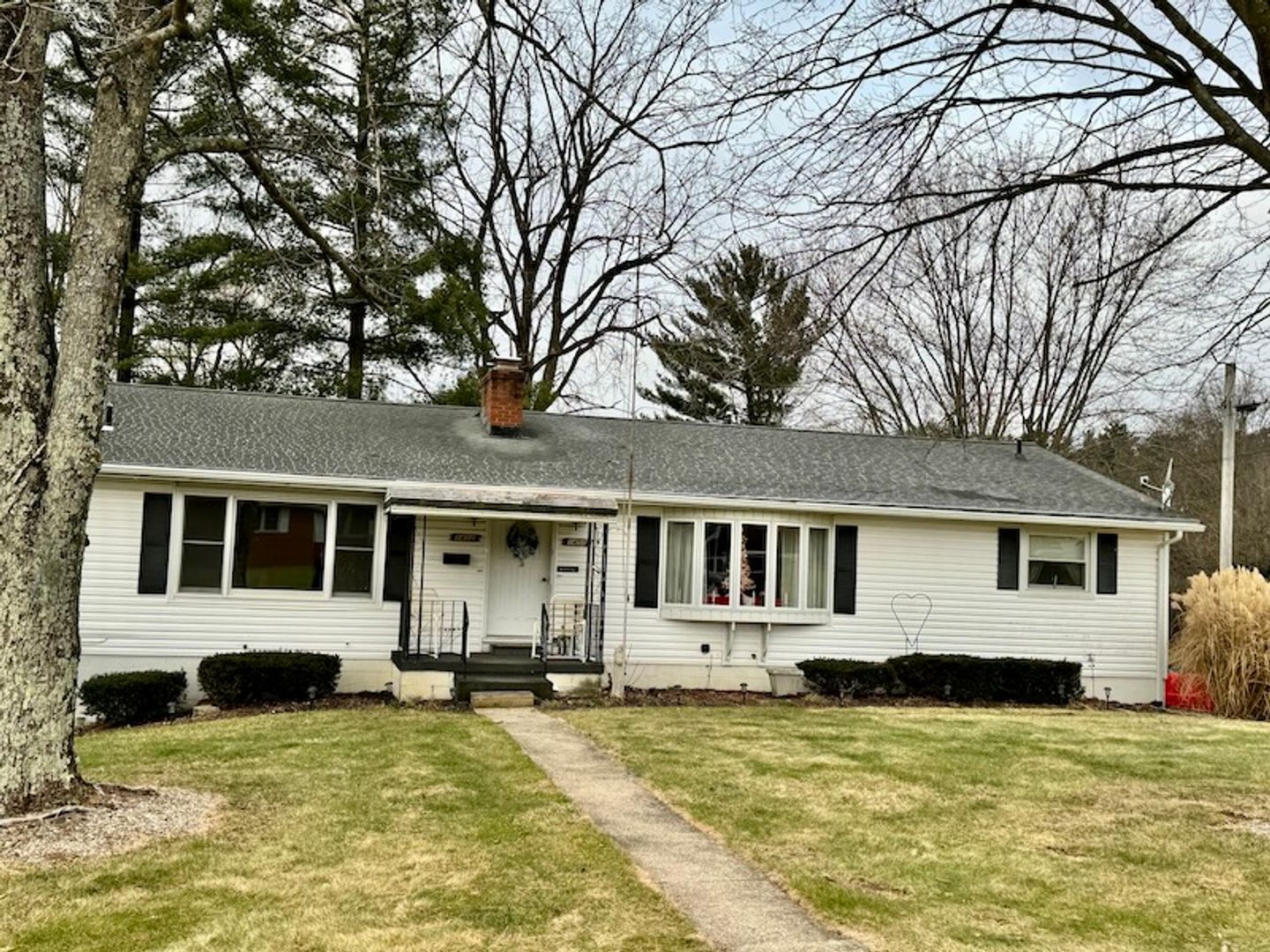 Mansfield Apartment: 1450-1452 Auer Blvd