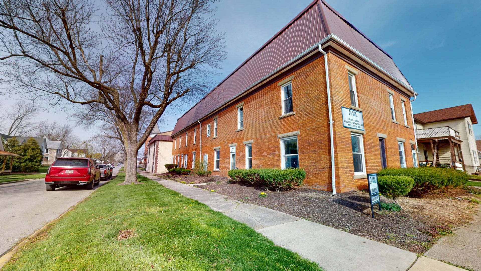 Willard Apartment: 124 Dale Ave