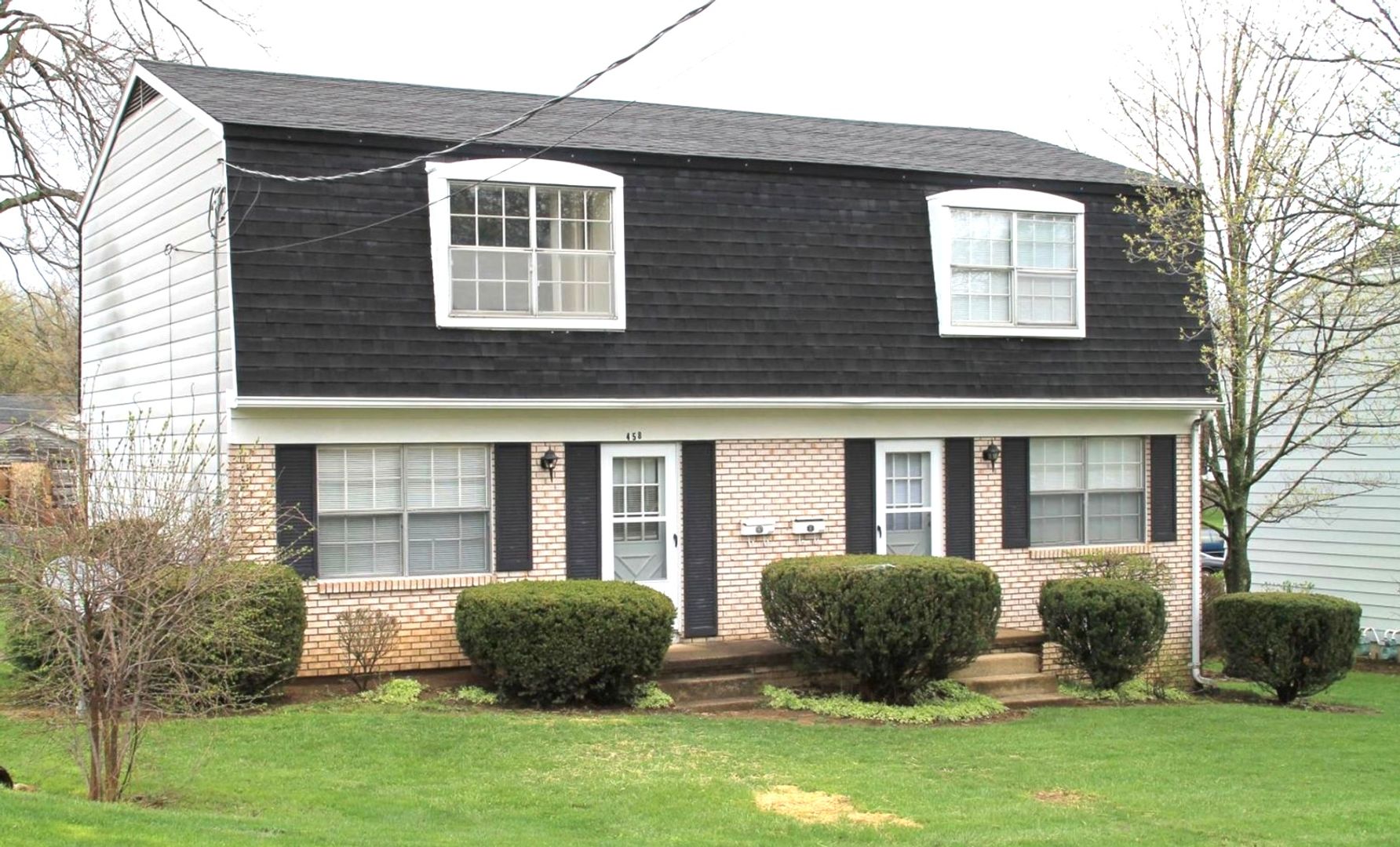 Mansfield Apartment: 448-458 Broadview