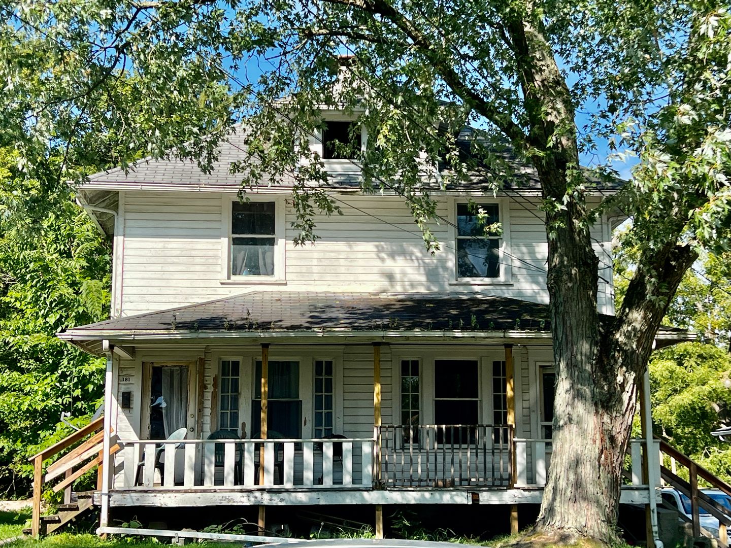 Mansfield Apartment: 181-183 Western Ave
