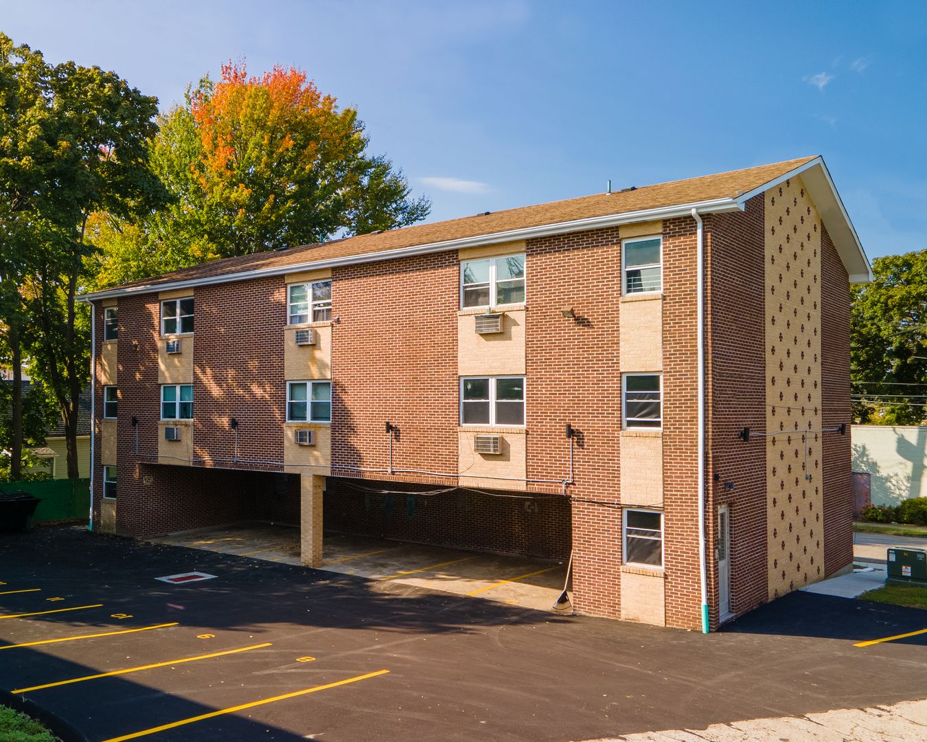 Bridgeport Apartment: 21 Davis Ave