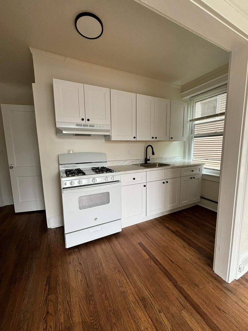 New London Apartment: 43 West St