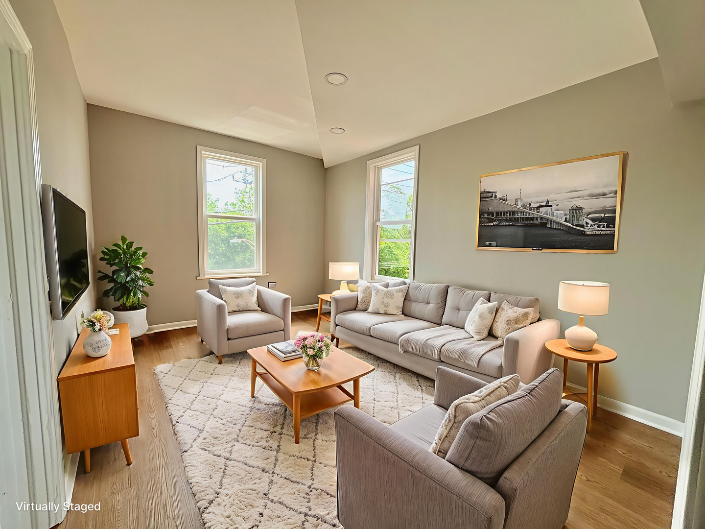 Derby Apartment: 63 Derby Ave