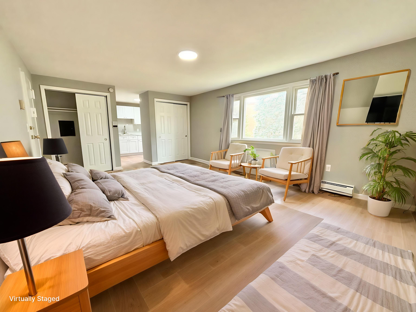 Middletown Apartment: 693 Washington St