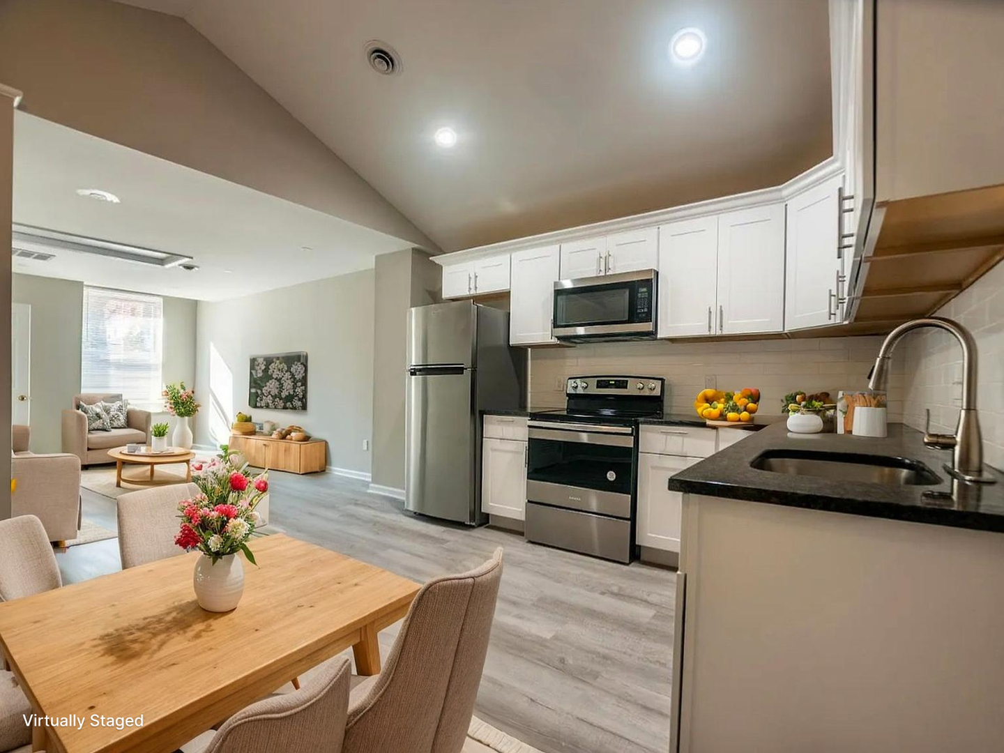 Shelton Apartment: 130 Oak Ave