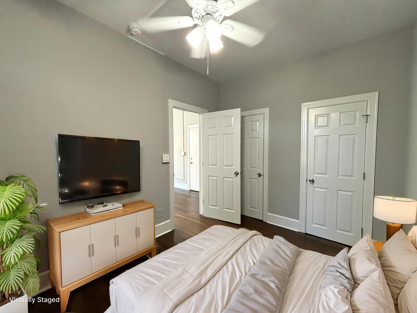 New London Apartment: 17 Greenway Rd