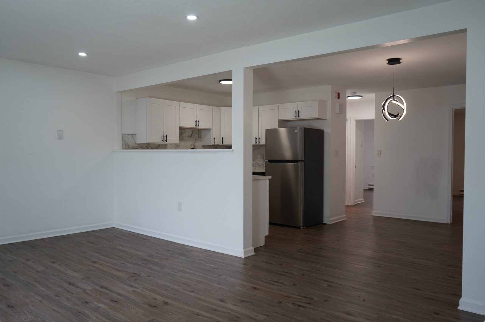 Wallingford Apartment: 200 Cook Hill Rd