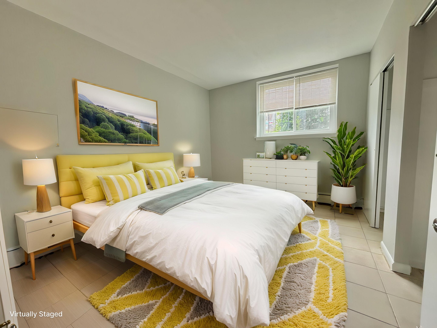 Middletown Apartment: 142 South Main St