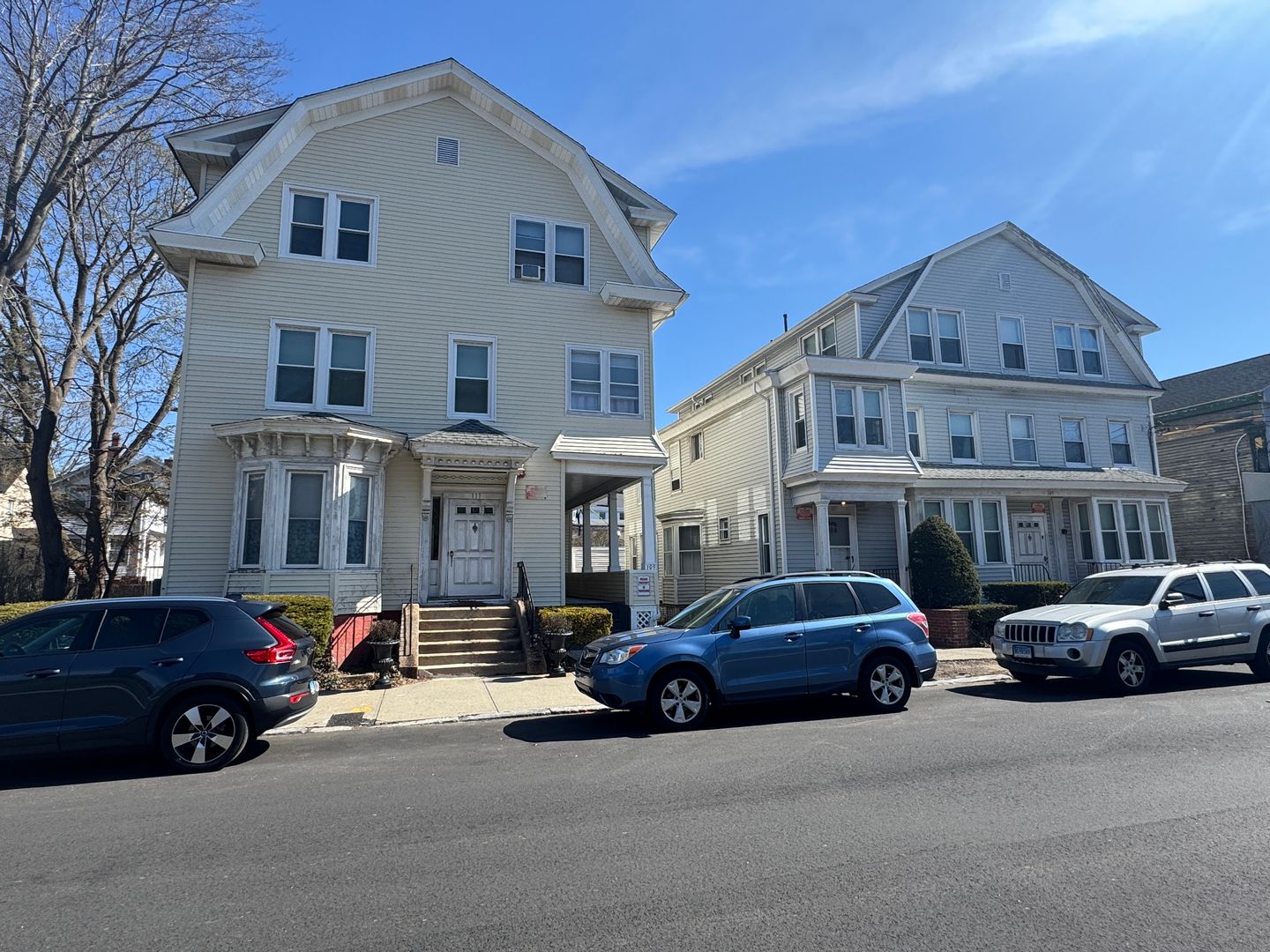 New London Apartment: 111 Broad St.