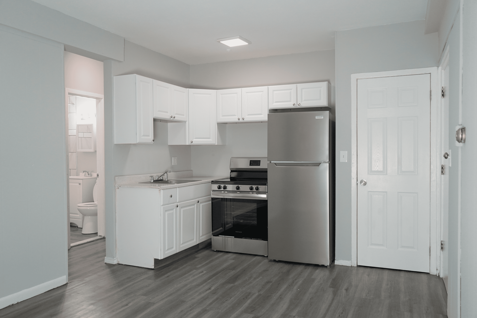 Middletown Apartment: 65 Hillside Ave