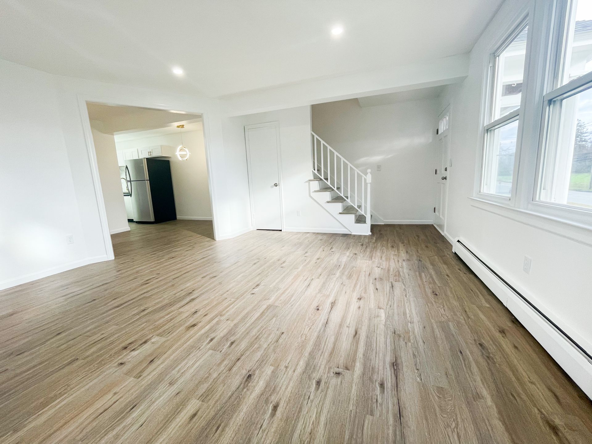 Spacious 2 bedroom in Wallingford with Storage Unit 3 of 12