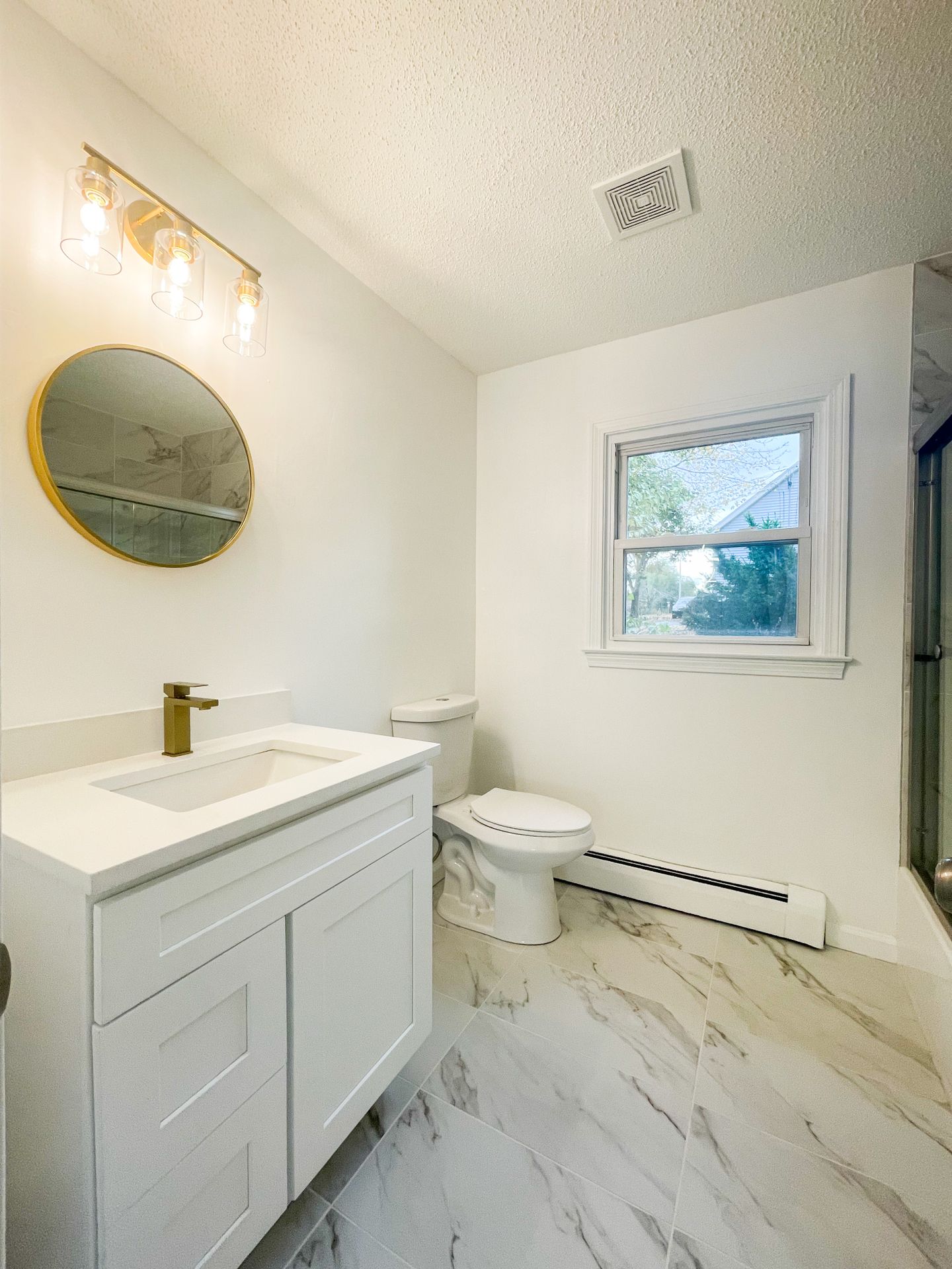 Spacious 2 bedroom in Wallingford with Storage Unit 5 of 12