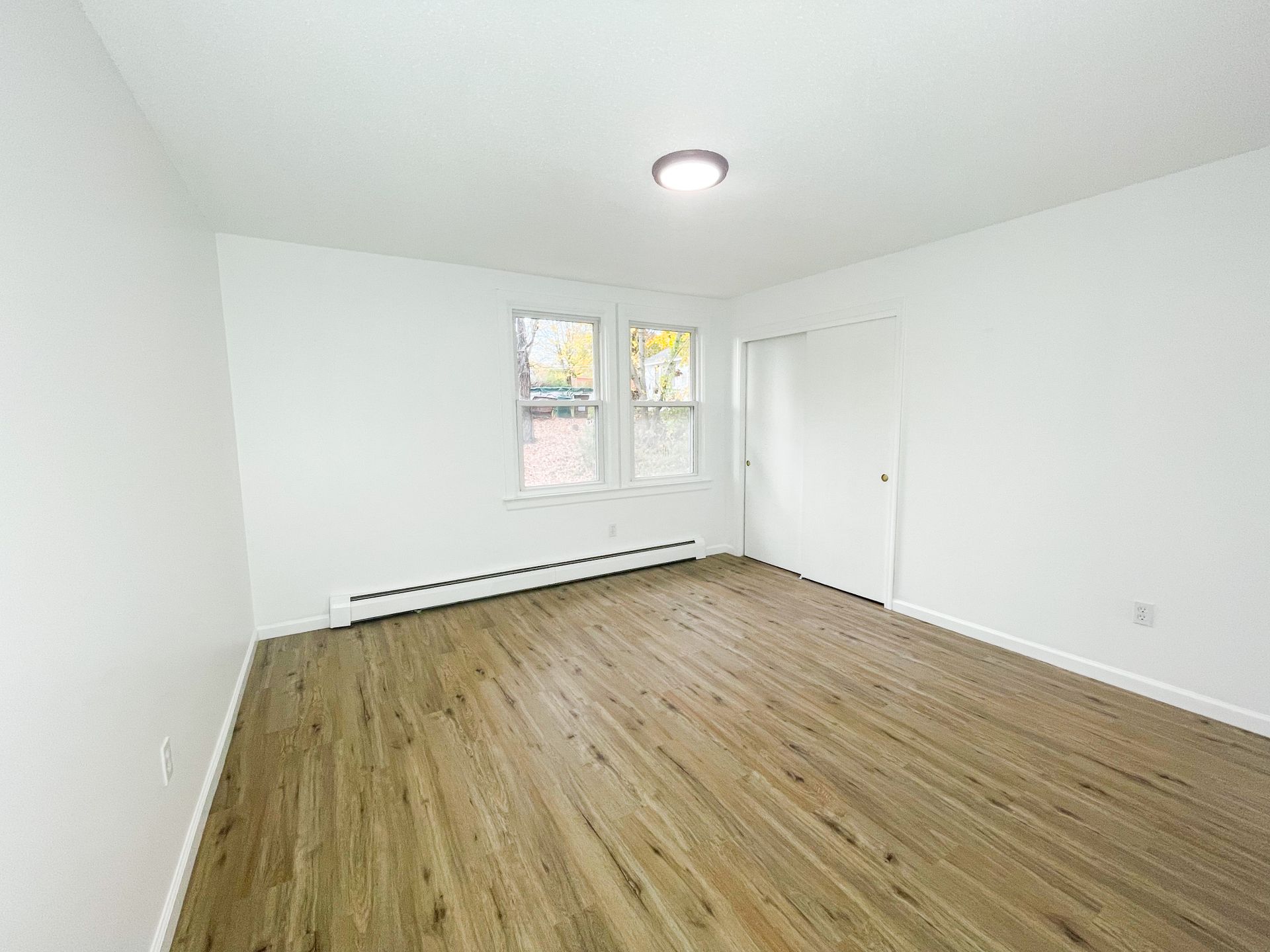 Spacious 2 bedroom in Wallingford with Storage Unit 6 of 12