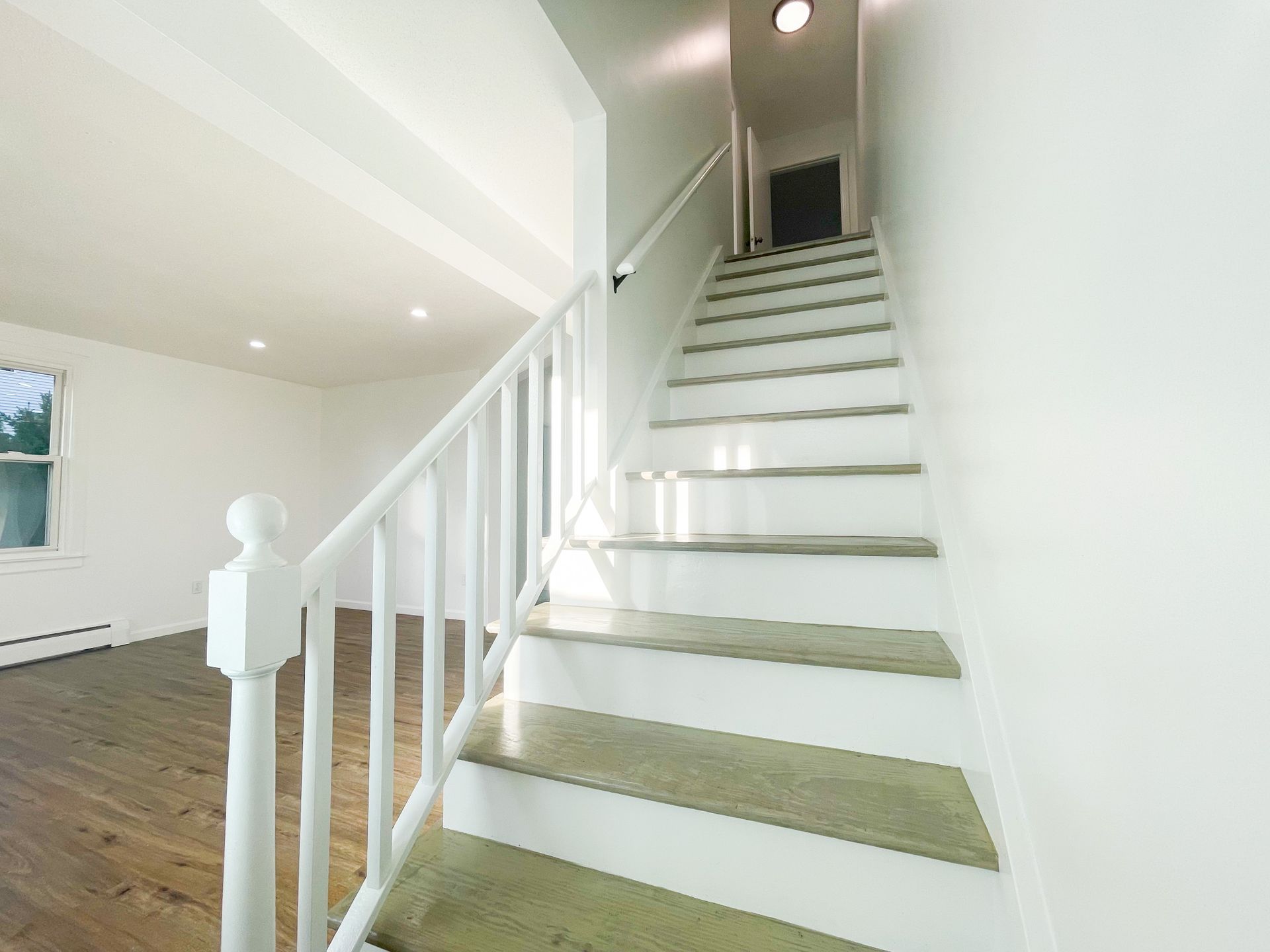Spacious 2 bedroom in Wallingford with Storage Unit 7 of 12