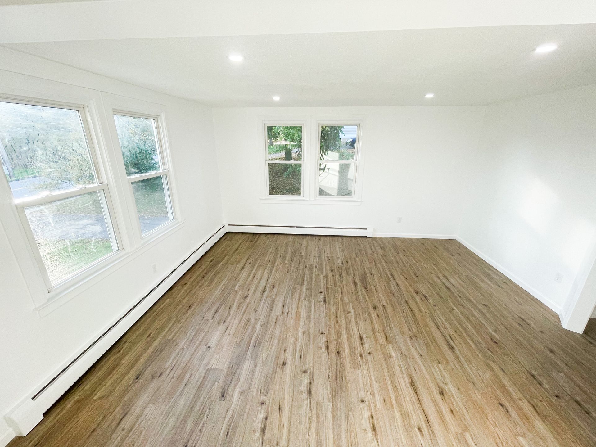 Spacious 2 bedroom in Wallingford with Storage Unit 8 of 12