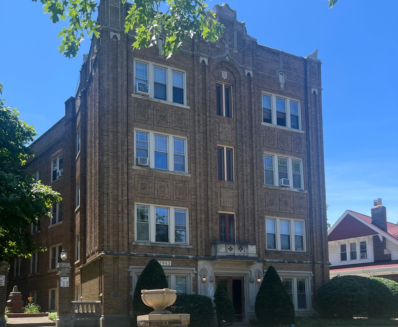 Lakewood Apartment: 12943 Clifton Blvd