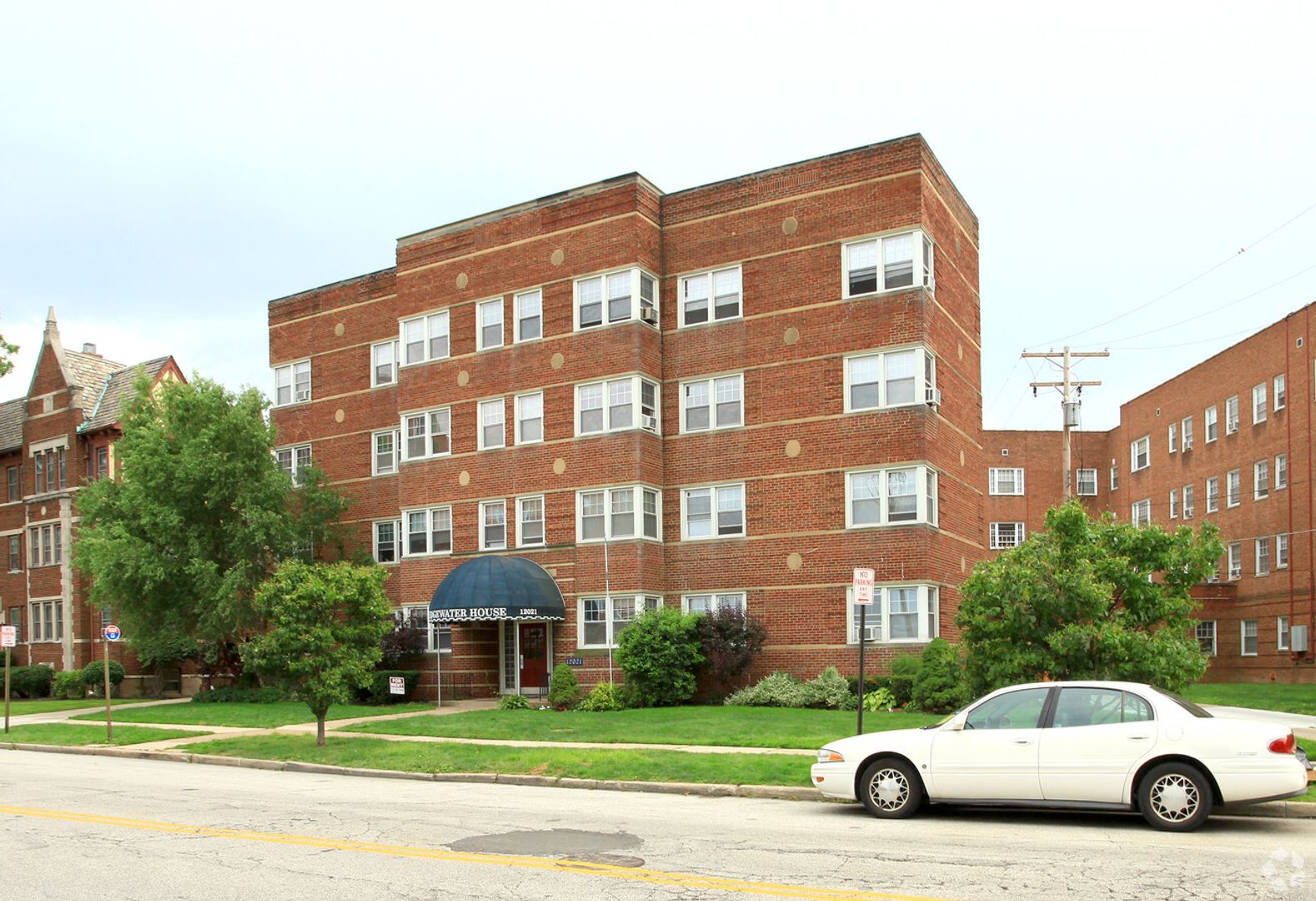 Lakewood Apartment: 12021 Edgewater Drive
