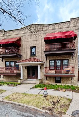 Spacious one Bedroom in Cleveland Heights – photo 1