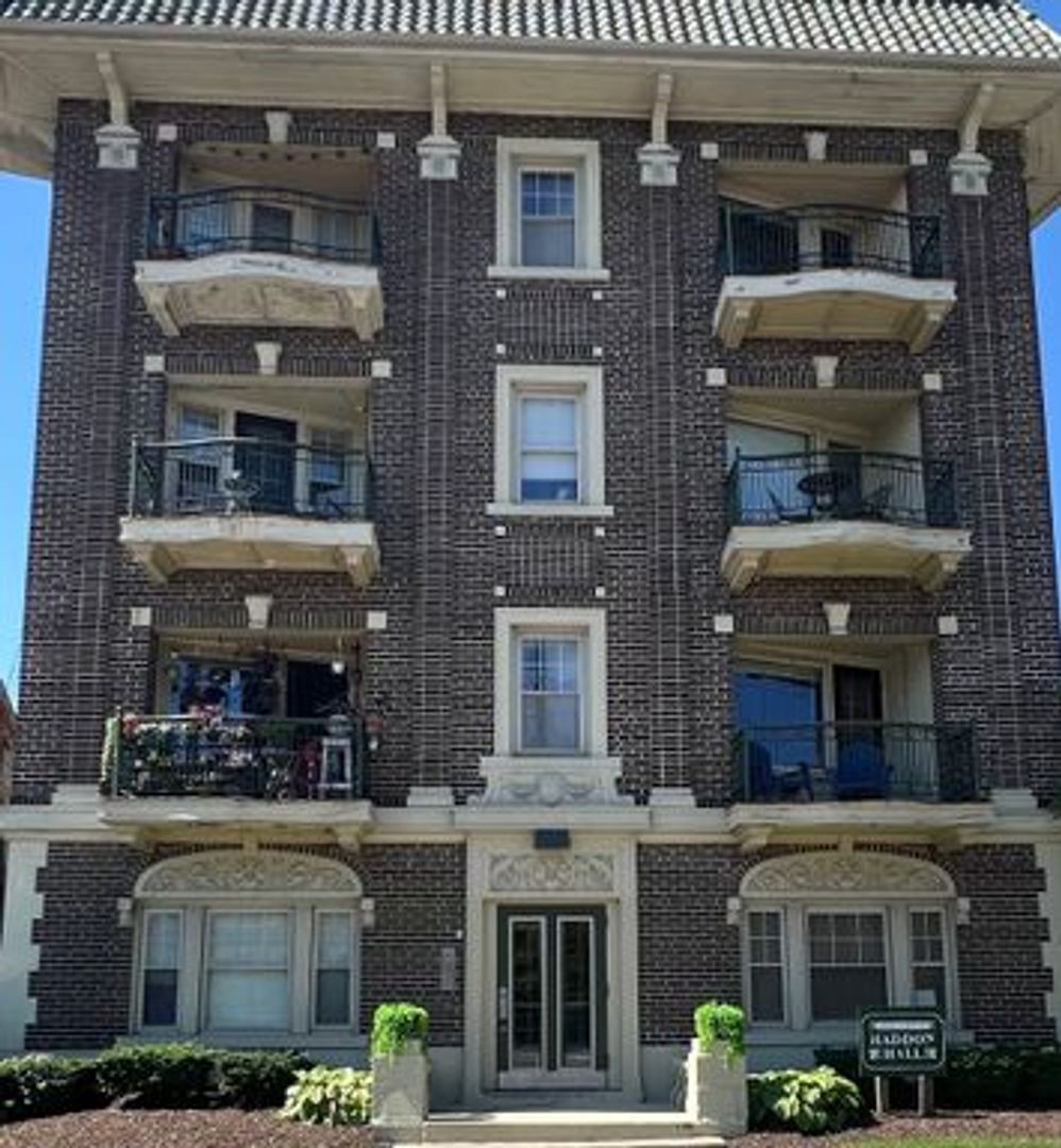 Lakewood Apartment: 12231 Clifton Blvd