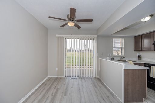 NEWLY RENOVATED UNIT - GREAT PRICE – photo 1