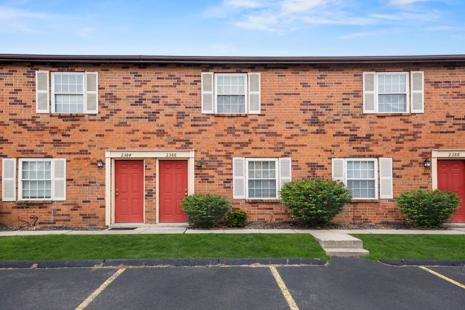 Columbus Townhome: 2380 Pinecrest Drive