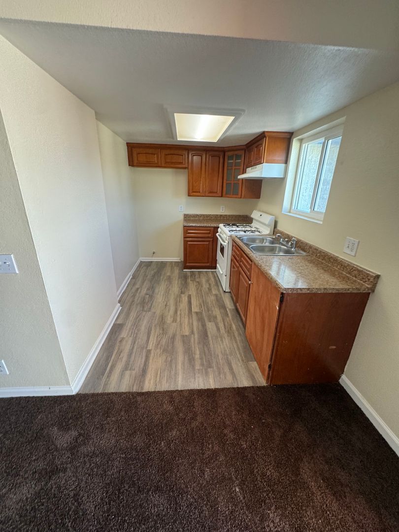 Indio Apartment: 82435 Requa Ave