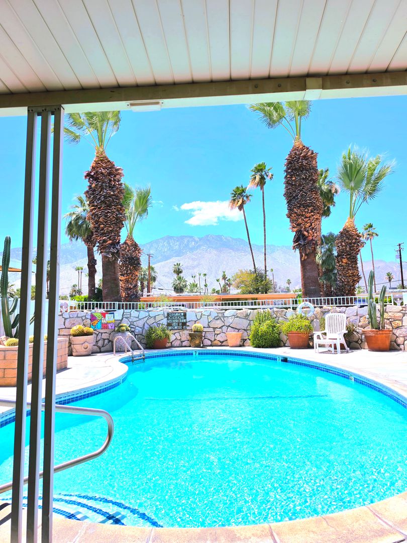 Palm Springs Apartment: 540-570 S. Highland Dr