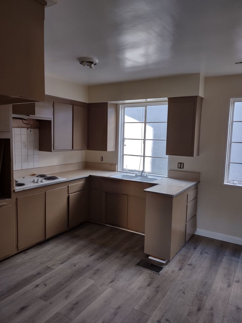 San Bernardino Apartment: 203-217 Sonora Dr